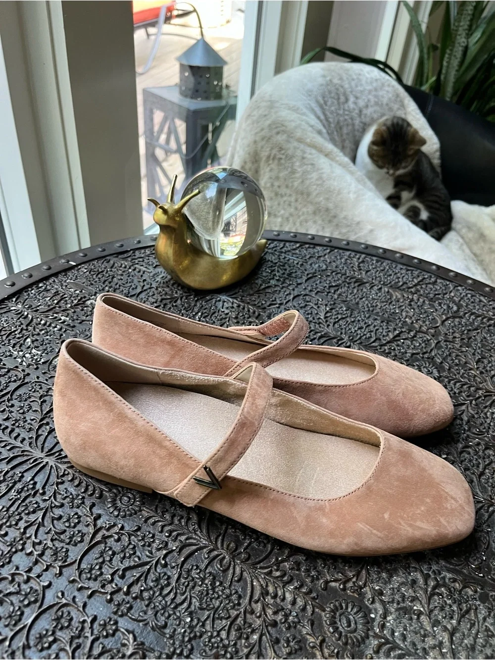 NEW VIONIC ALAMEDA MOCHA MOUSSE SUEDE MARY JANE FLATS 9